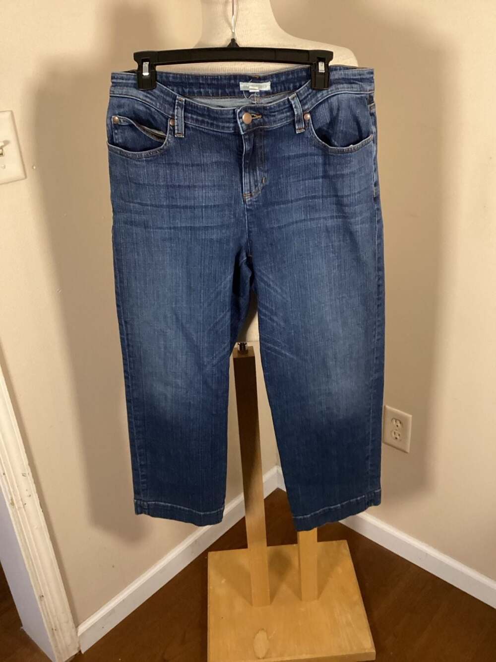 Eileen Fisher Blue Stretch Denim Straight Leg Crop Jeans Size 10